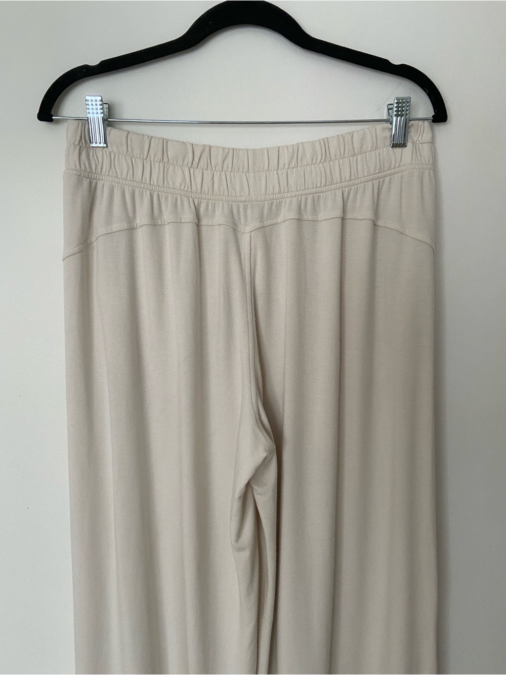 Lululemon BeCalm Mid Rise Wide Leg Pant Light Ivory size Medium - Picture 8 of 10